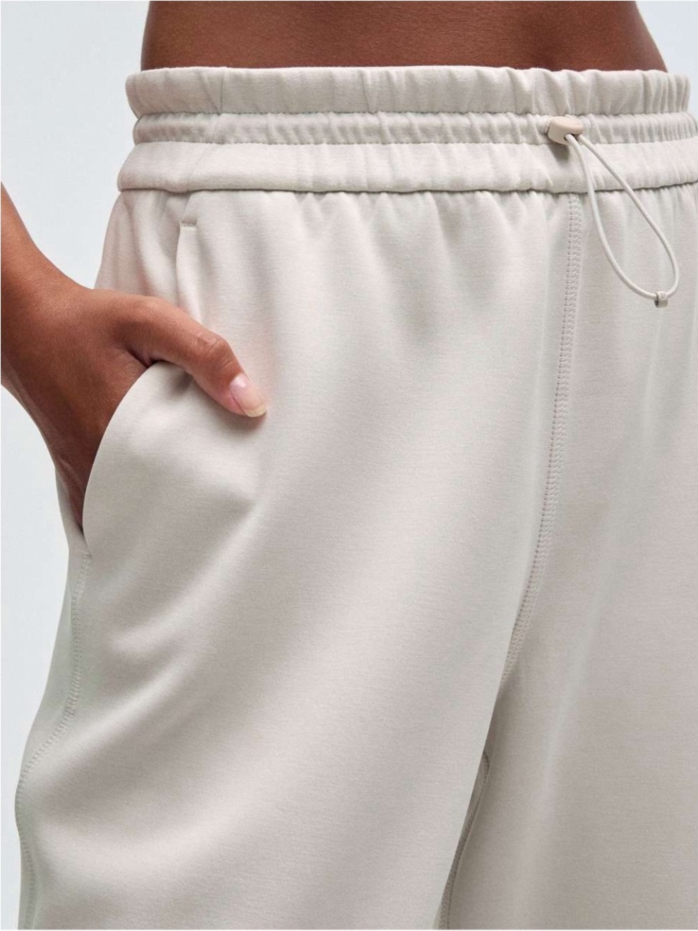 Lululemon Softstreme Cropped Wide-Leg Pants – Size 16